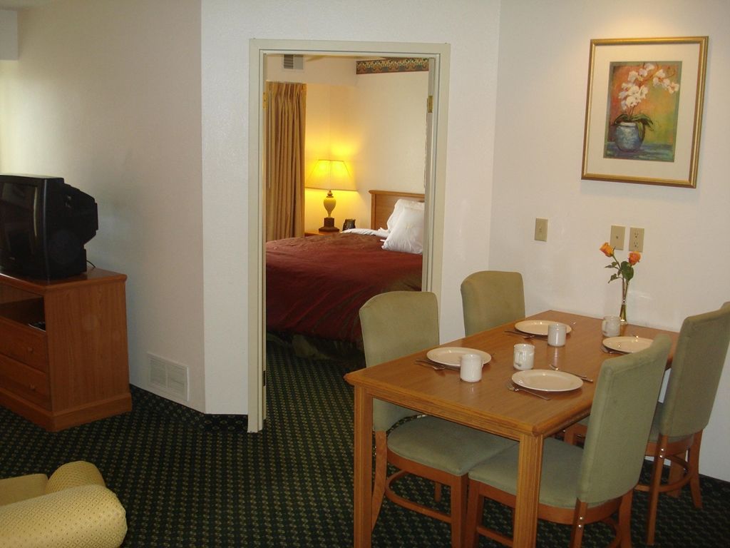 Homewood Suites Grand Rapids Phòng bức ảnh